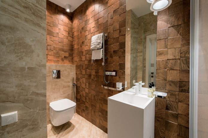 banheiro pequeno moderno com acabamento em madeira
