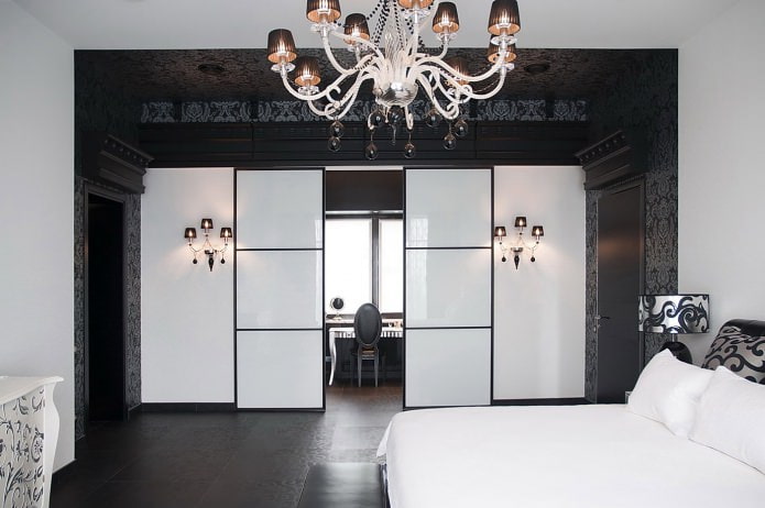interior de quarto em preto e branco