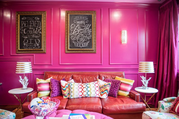 sala de estar rosa choque