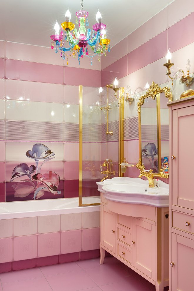 azulejos brancos e rosa