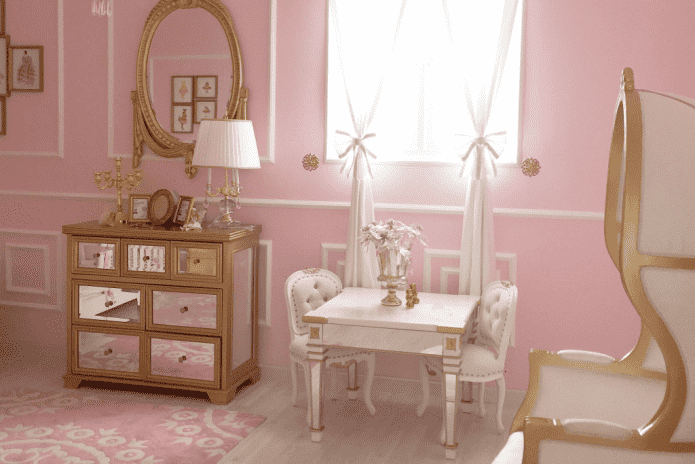 Interior rosa e dourado