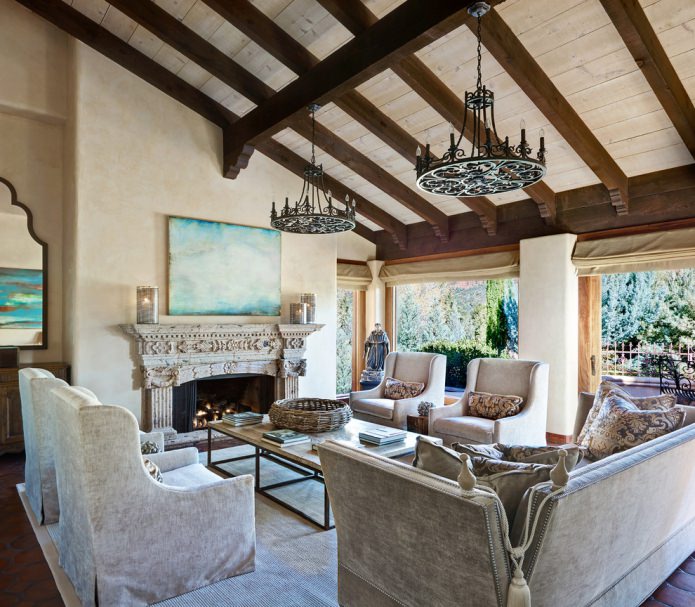interior de uma casa de campo no estilo italiano
