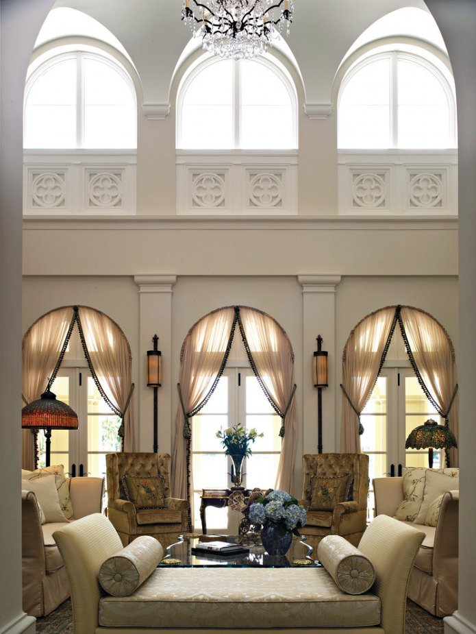 interior de uma casa de campo no estilo italiano