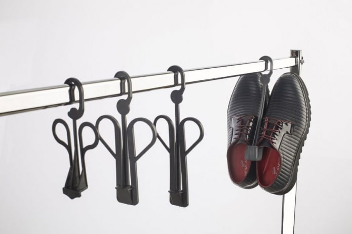 cabides para guardar sapatos