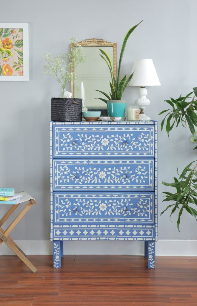 Decoração com estêncil para cômoda