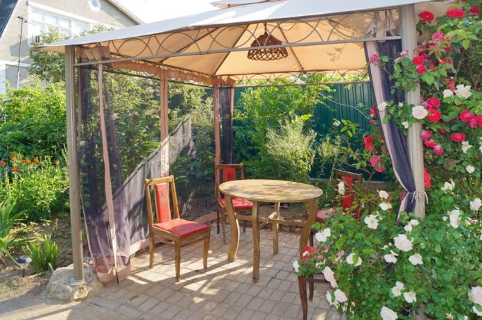 Tenda de metal