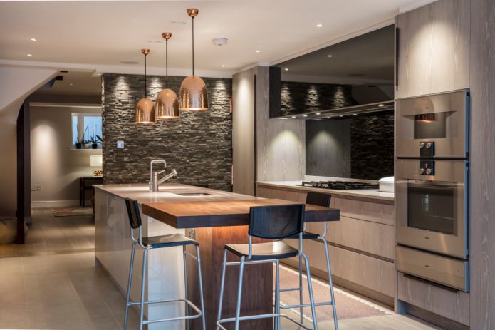 parede de ardósia em uma cozinha moderna