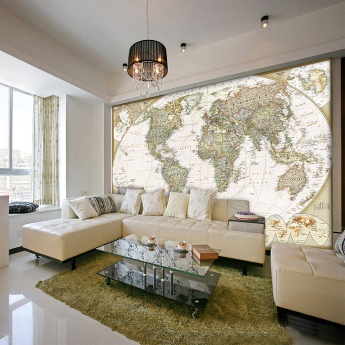 mapa no interior da sala de estar