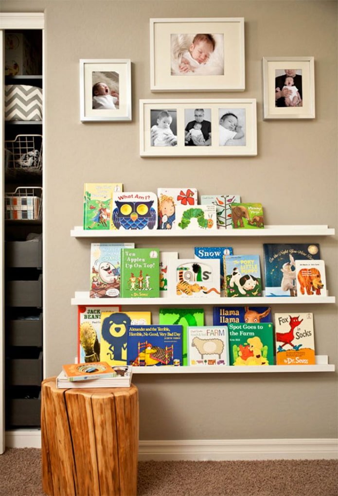 Prateleiras abertas para livros