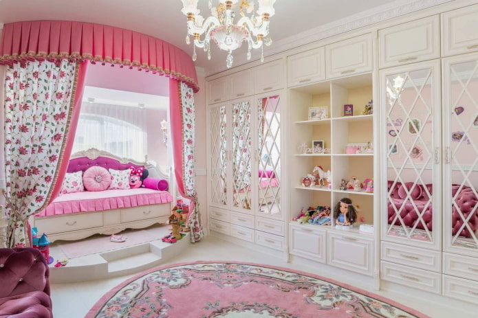 quarto de bebê clássico rosa