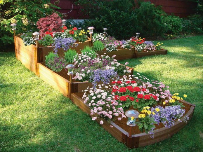 canteiro de flores de vários níveis
