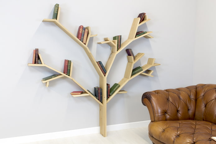 estantes de livros originais no interior