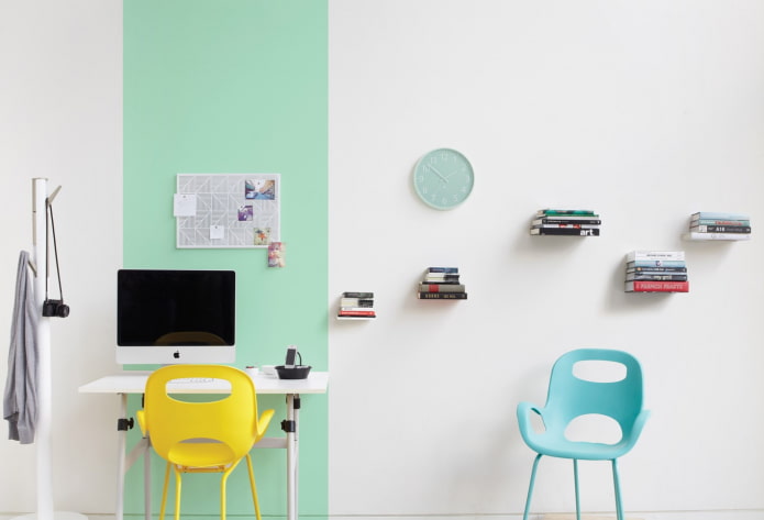 Estantes originais para livros no interior