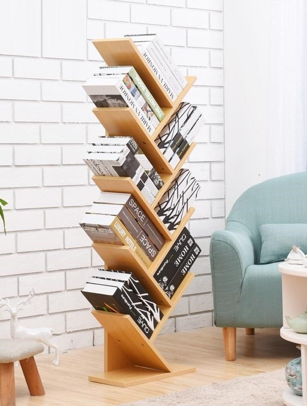estantes de canto para livros no interior