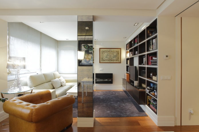 decoração de coluna com espelhos