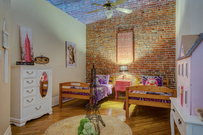 quarto para duas meninas em estilo loft