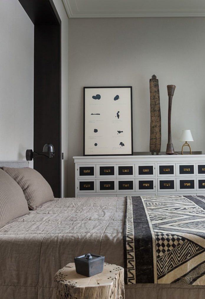 cômoda gavetas-cômoda ao lado da cama