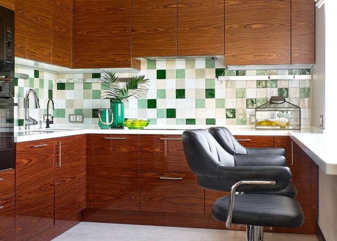 design de cozinha em tons de marrom