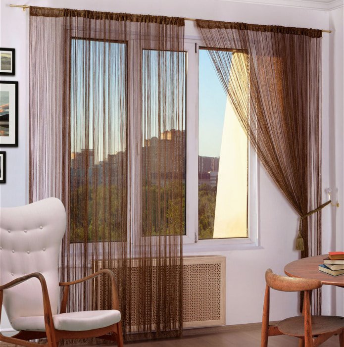 Cortinas de linha marrom