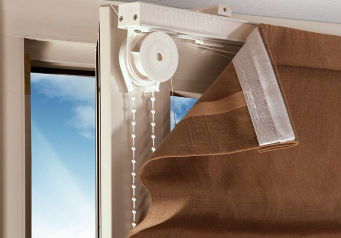 Velcro em cortinas