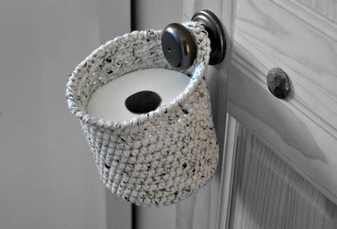 Cesta na porta