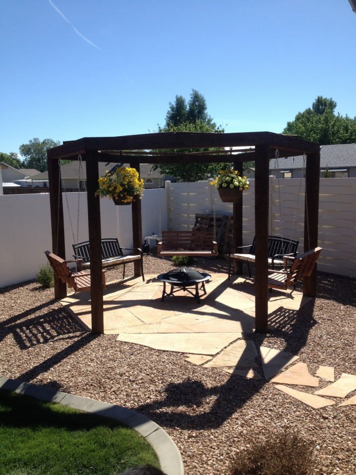 gazebo com balanço e lareira