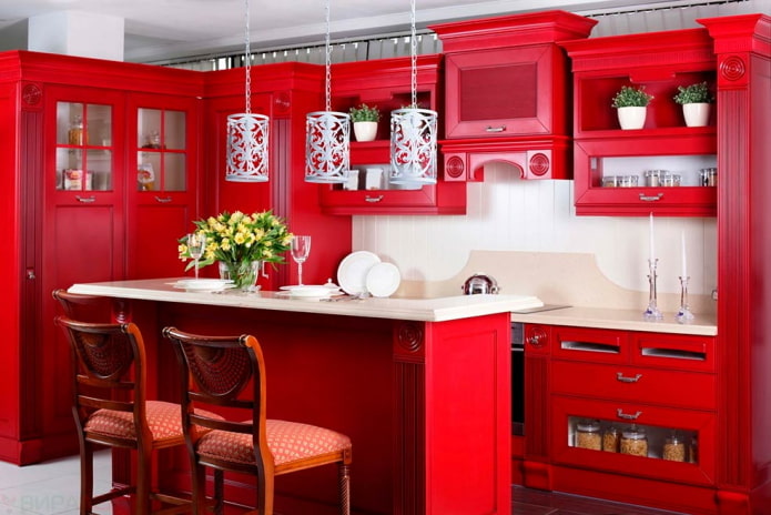 decoração de cozinha em tons de vermelho