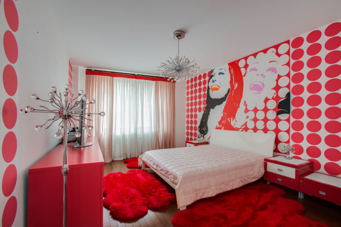 cortinas de luz em um quarto branco e vermelho