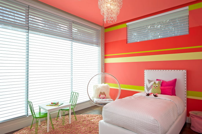 Vermelho e verde Papel de parede no quarto do bebê