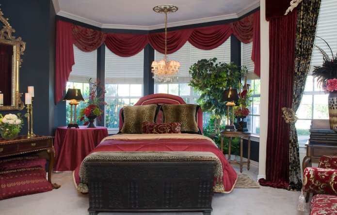 Cortinas com lambrequim