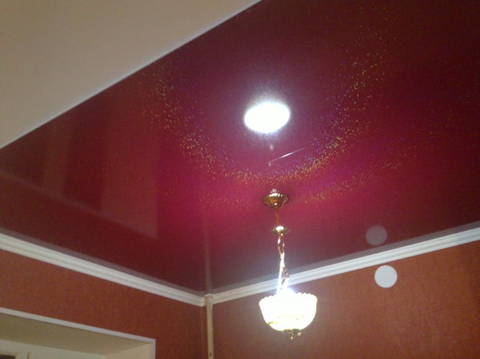 teto com glitter dourado