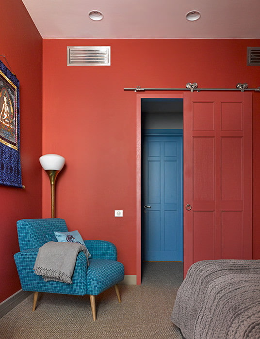 quarto vermelho e azul
