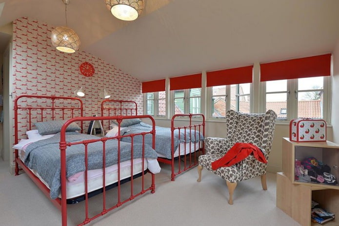 quarto infantil no sótão