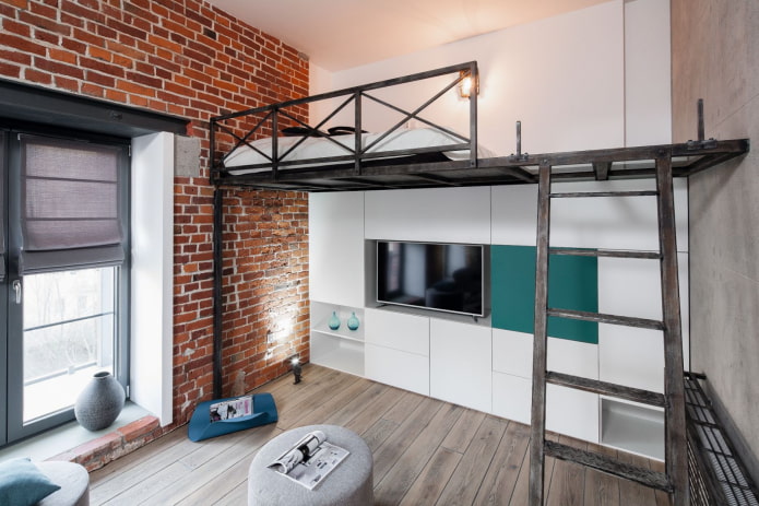 cama no segundo andar no estilo loft