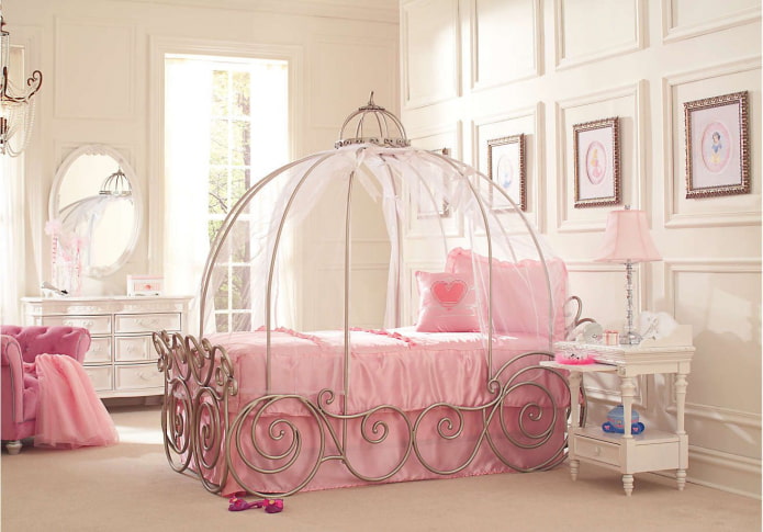 Cama de carruagem para meninas