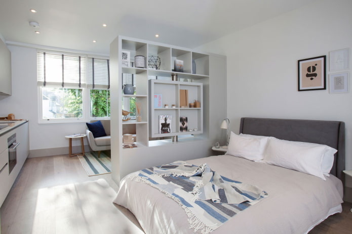 Prateleira entre o quarto e a sala de estar