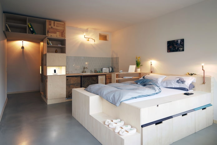 cama pódio na sala de estar