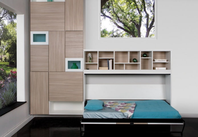 cama escondida na parede no interior