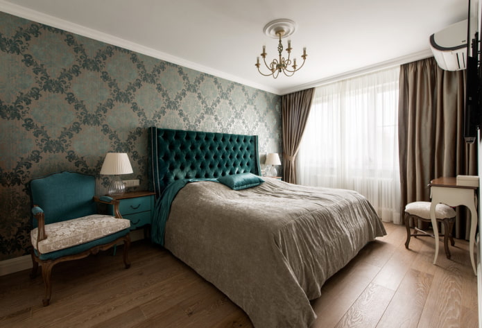 cama com cabeceira macia em estilo clássico