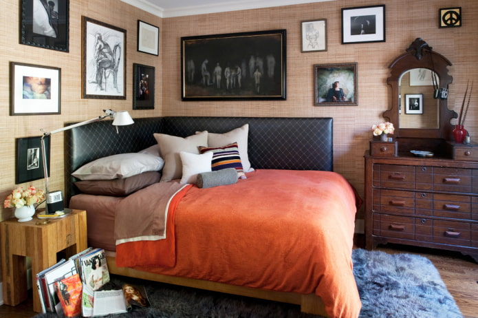 cama de canto com encosto macio no interior