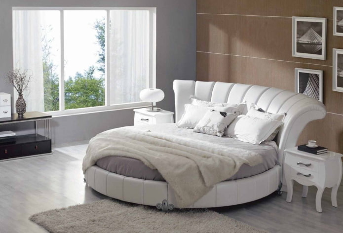 cama com cabeceira curva no interior