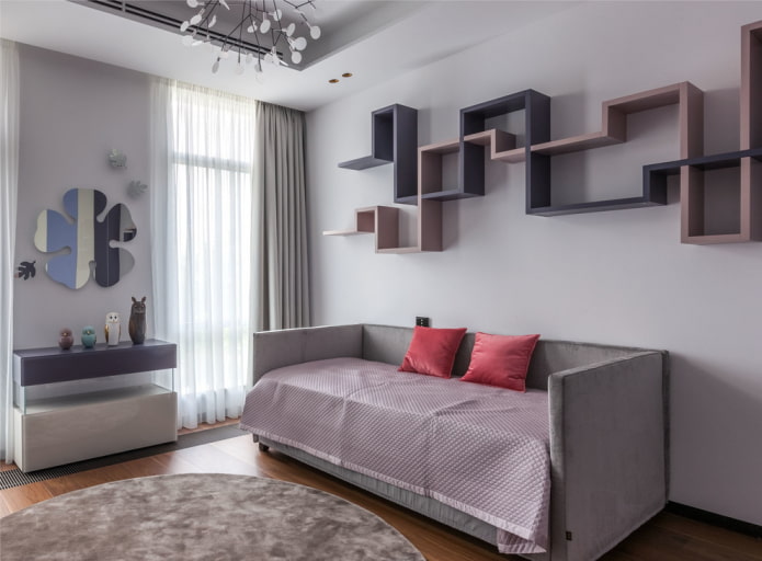 cama com três cabeceiras macias no interior