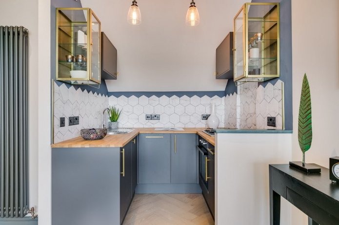 backsplash de cozinha branco