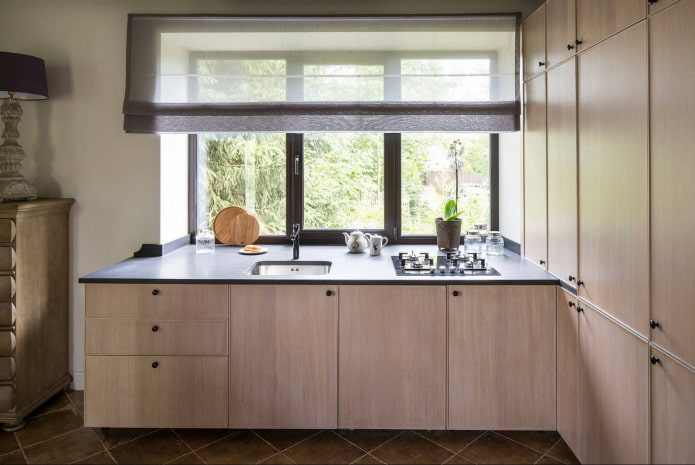 bancada ampla na cozinha