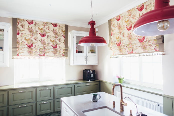 decoração têxtil da cozinha no estilo britânico