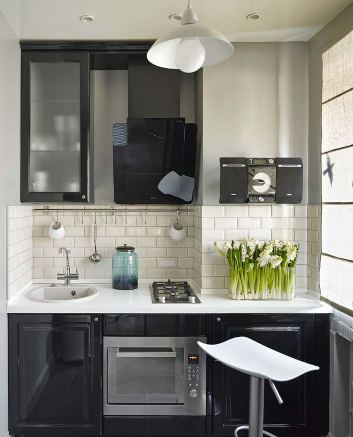 cozinha linear preta