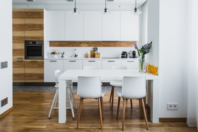 Design em branco e madeira