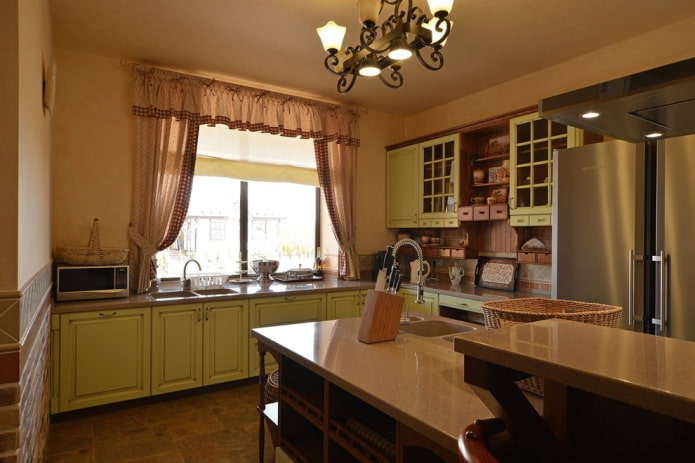 têxteis no interior da cozinha em estilo campestre rústico