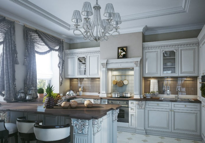 lambrequins com franjas no interior da cozinha