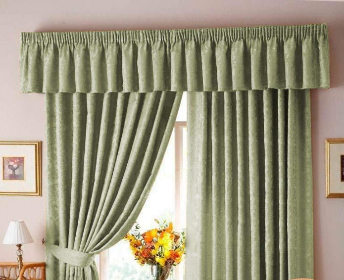 lambrequim acordeão horizontal simples